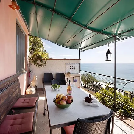 Apartamento Casa Gelsomino Imperia